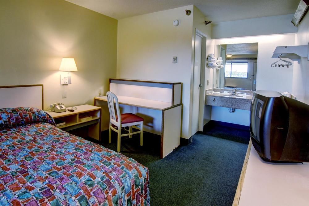 Motel 6-Tucker, Ga - Atlanta Northeast エクステリア 写真